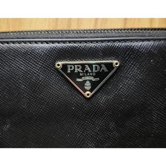 Prada Black Saffiano Leather Wallet - Picture 2 of 5